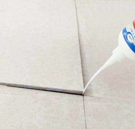 端州瓷砖空鼓维修公司分享卫生间瓷砖脱落的原因可能有以下几点